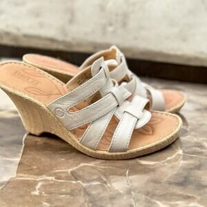 Born Women's White Wedge Sandals EUC Size 8